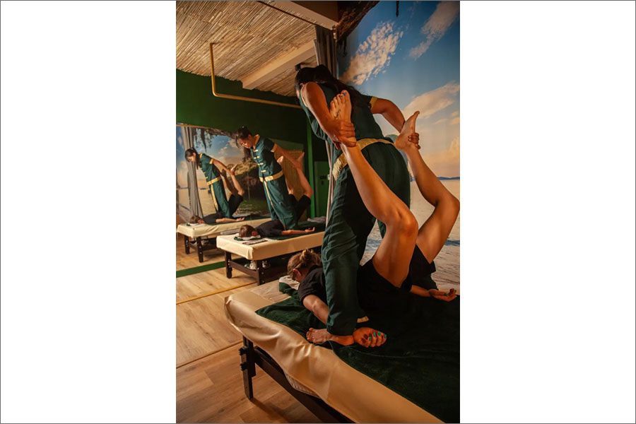 Zrelaksuj się w salonie masażu tajskiego w Warszawie